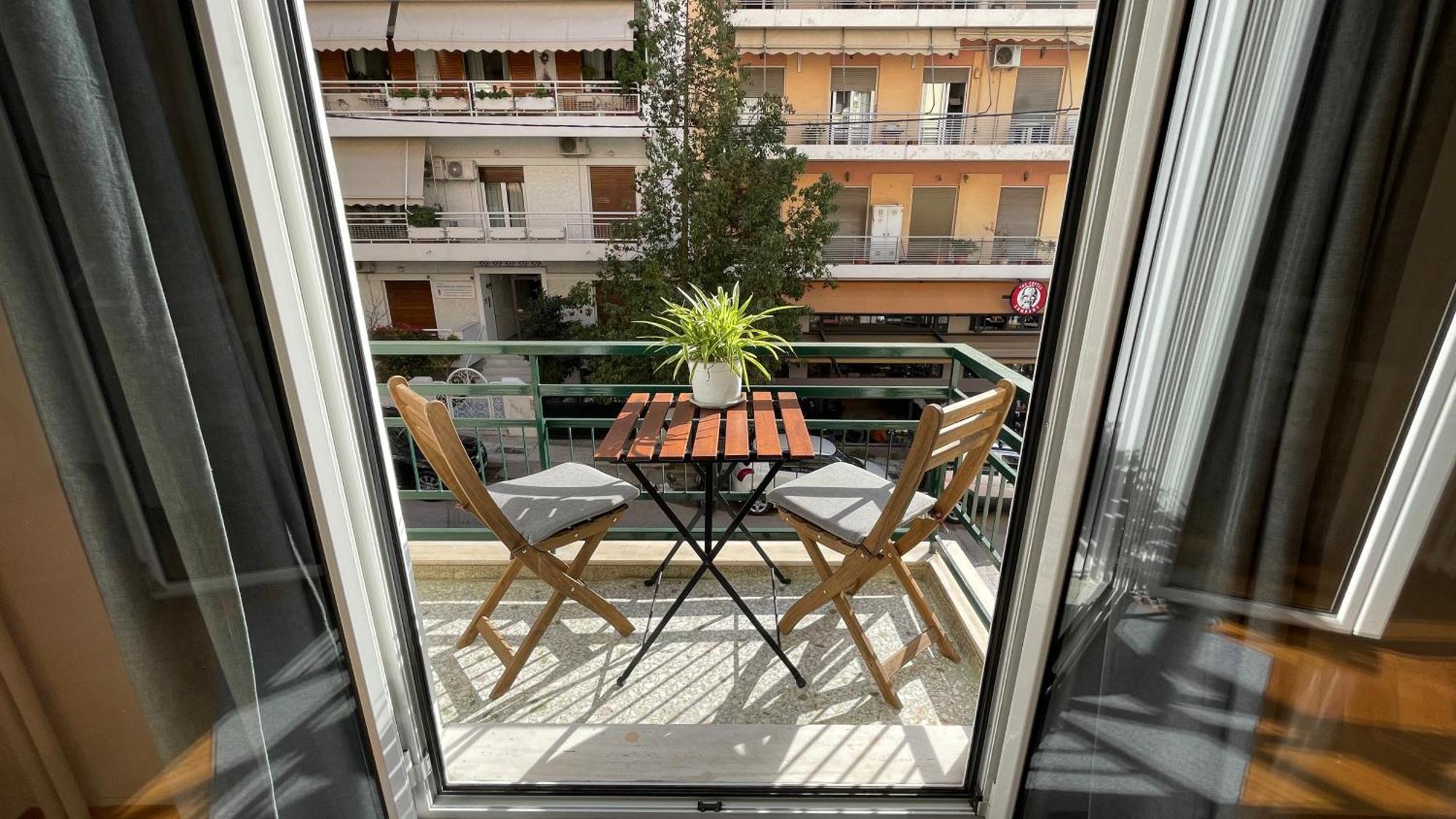 4 Newly Renovated Charming Apartments Steps From Panormou Metro Station Athen Zimmer foto